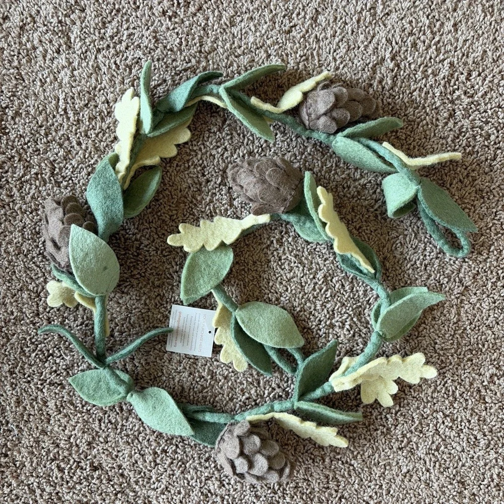 Global Goods Partners Fair Trade Felt Greenery Leaves Pinecone Holiday Garland